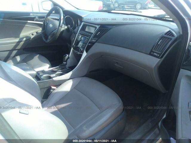 Photo 4 VIN: 5NPEC4AC3BH224348 - HYUNDAI SONATA 