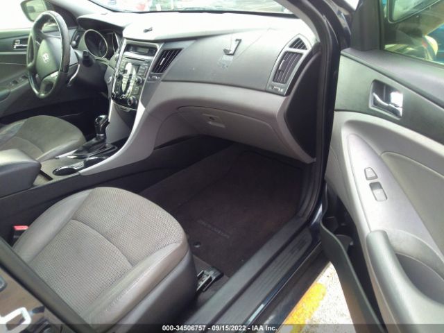 Photo 4 VIN: 5NPEC4AC3BH227735 - HYUNDAI SONATA 