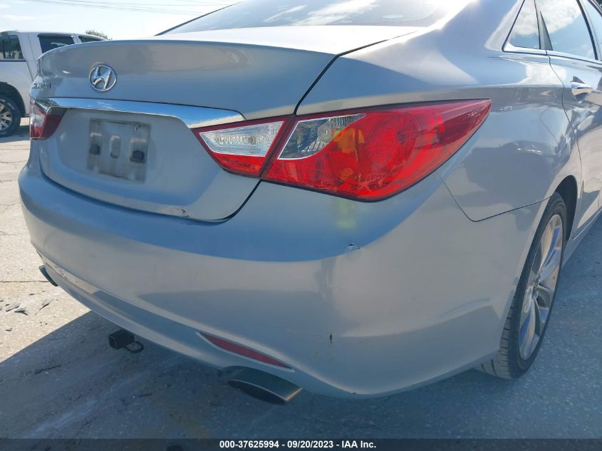 Photo 5 VIN: 5NPEC4AC3BH240159 - HYUNDAI SONATA 