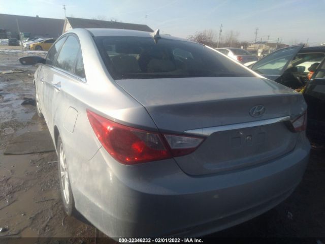 Photo 2 VIN: 5NPEC4AC3BH243921 - HYUNDAI SONATA 