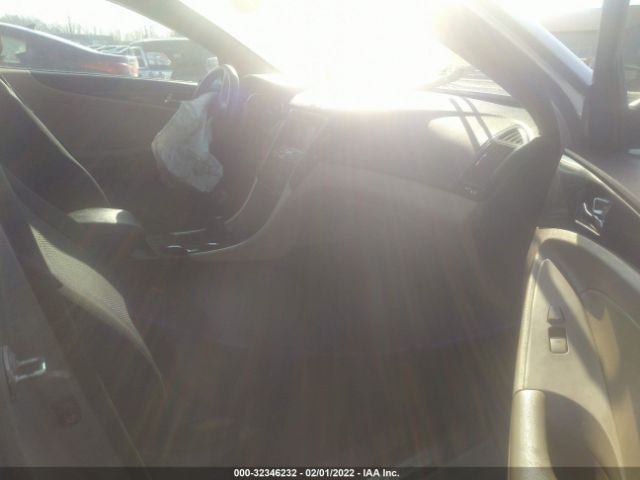 Photo 4 VIN: 5NPEC4AC3BH243921 - HYUNDAI SONATA 