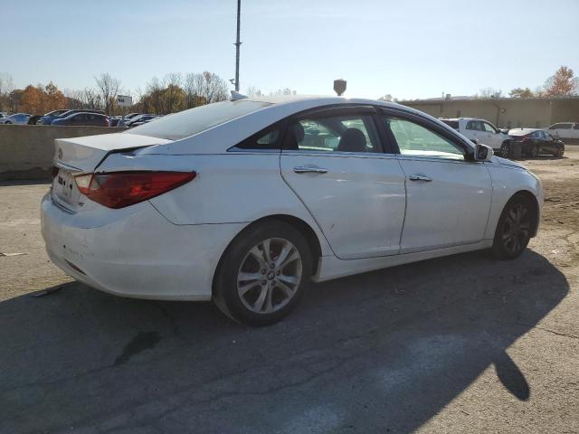 Photo 2 VIN: 5NPEC4AC3BH276319 - HYUNDAI SONATA SE 