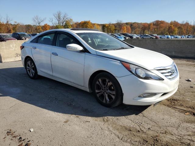 Photo 3 VIN: 5NPEC4AC3BH276319 - HYUNDAI SONATA SE 