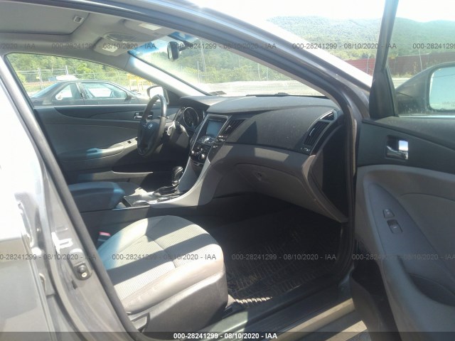 Photo 4 VIN: 5NPEC4AC3BH283254 - HYUNDAI SONATA 