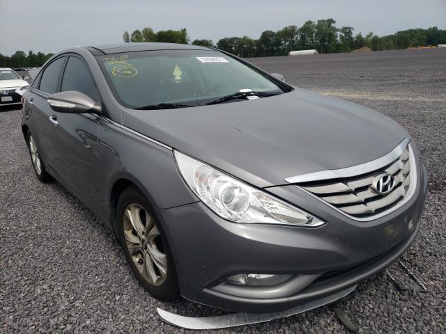 Photo 0 VIN: 5NPEC4AC3CH388927 - HYUNDAI SONATA 