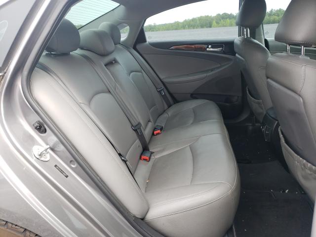 Photo 5 VIN: 5NPEC4AC3CH388927 - HYUNDAI SONATA 