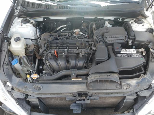 Photo 6 VIN: 5NPEC4AC3CH394677 - HYUNDAI SONATA SE 