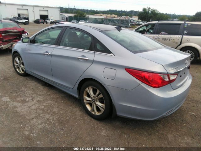 Photo 2 VIN: 5NPEC4AC3CH408206 - HYUNDAI SONATA 