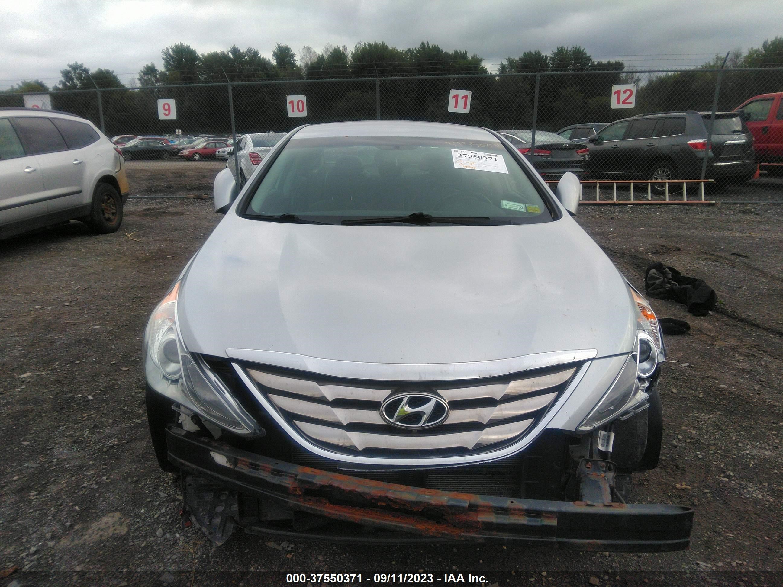 Photo 5 VIN: 5NPEC4AC3CH409971 - HYUNDAI SONATA 