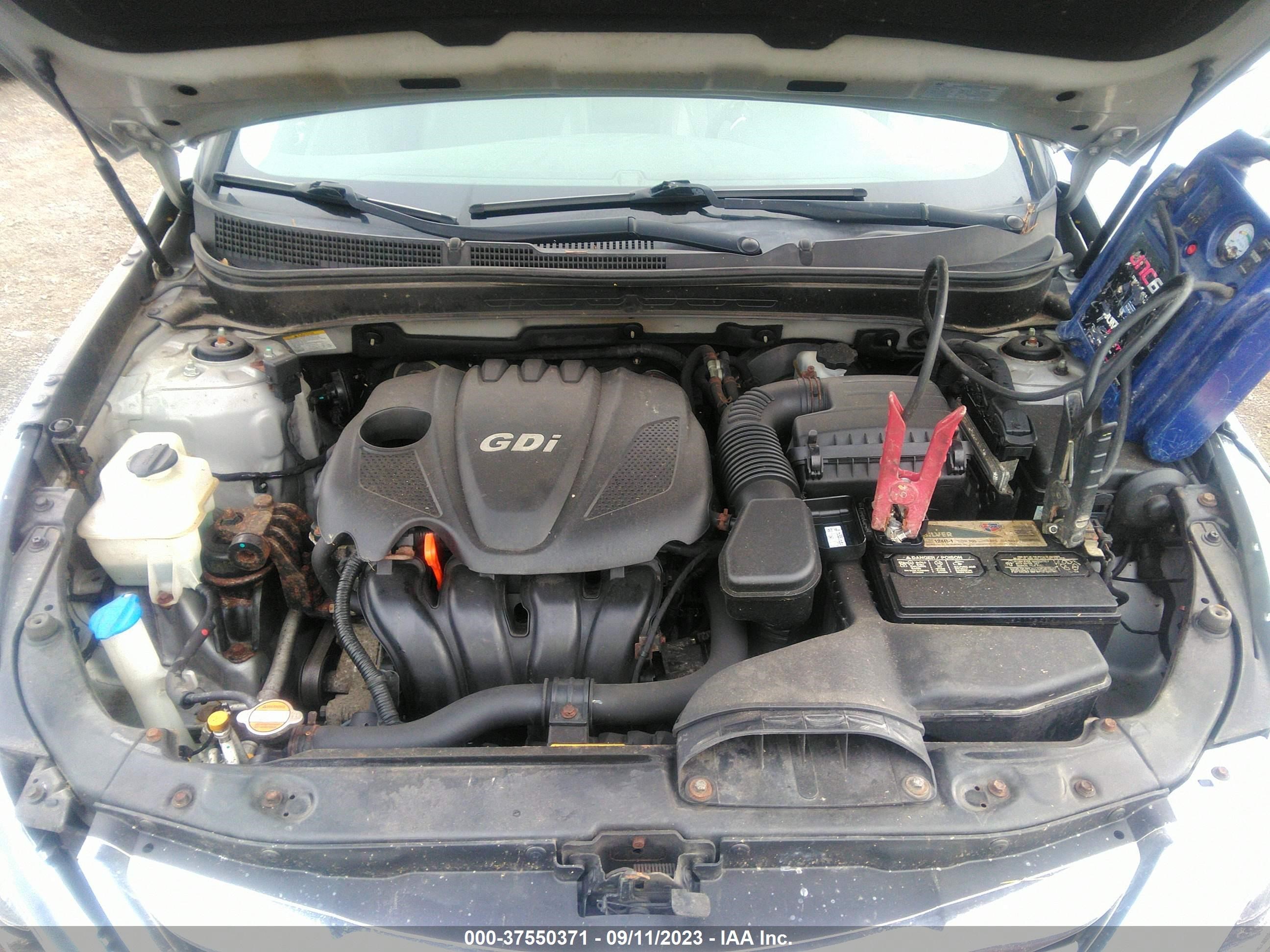 Photo 9 VIN: 5NPEC4AC3CH409971 - HYUNDAI SONATA 