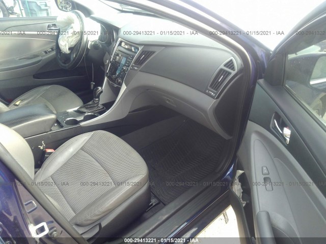 Photo 4 VIN: 5NPEC4AC3CH441240 - HYUNDAI SONATA 