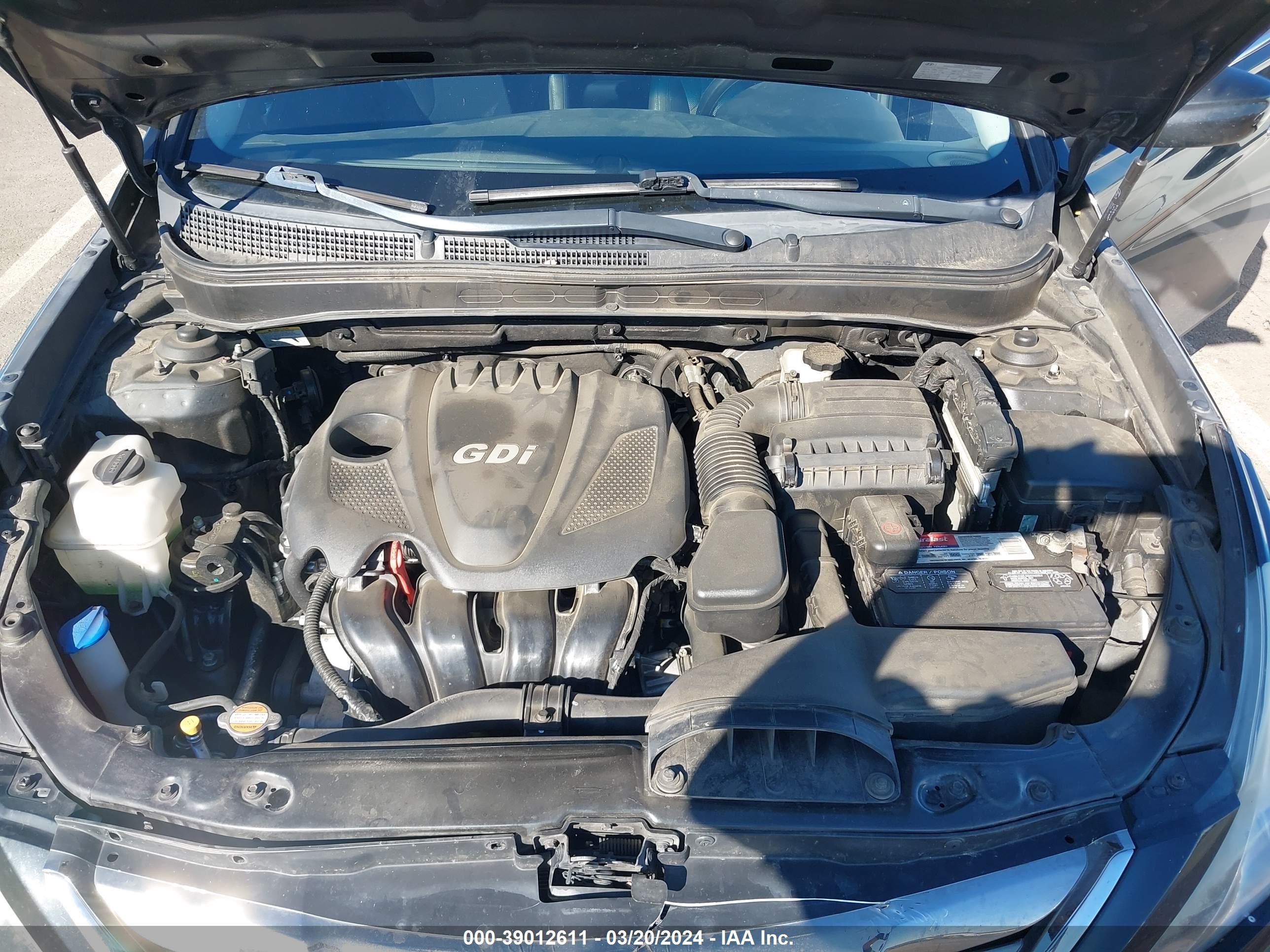 Photo 9 VIN: 5NPEC4AC3CH483052 - HYUNDAI SONATA 