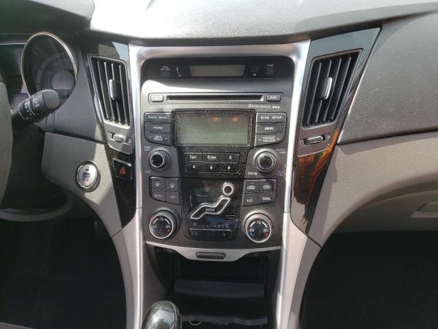 Photo 8 VIN: 5NPEC4AC3CH483374 - HYUNDAI SONATA SE 