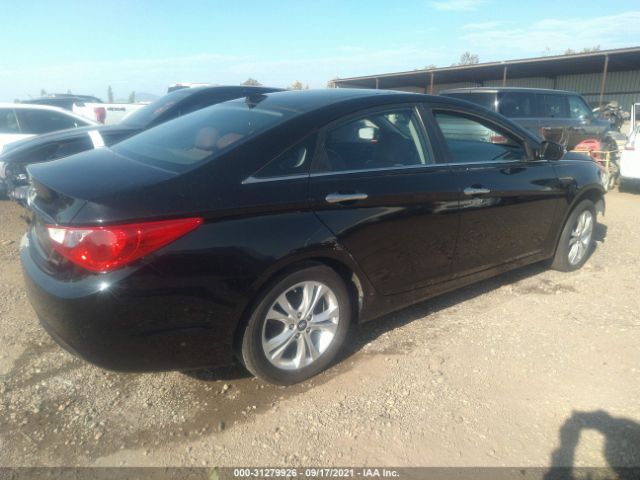 Photo 3 VIN: 5NPEC4AC3DH533093 - HYUNDAI SONATA 