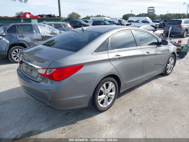 Photo 3 VIN: 5NPEC4AC3DH551089 - HYUNDAI SONATA 