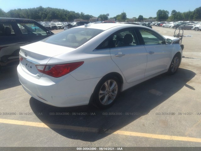 Photo 3 VIN: 5NPEC4AC3DH601795 - HYUNDAI SONATA 