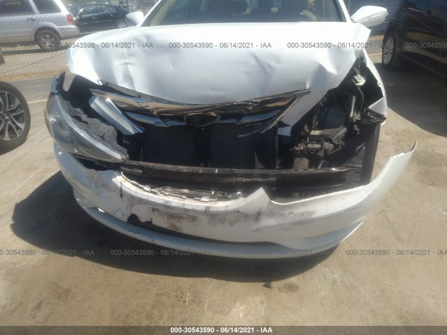 Photo 5 VIN: 5NPEC4AC3DH601795 - HYUNDAI SONATA 