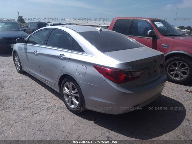 Photo 2 VIN: 5NPEC4AC3DH608195 - HYUNDAI SONATA 