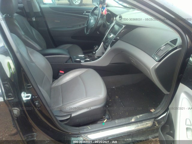 Photo 4 VIN: 5NPEC4AC3DH673841 - HYUNDAI SONATA 