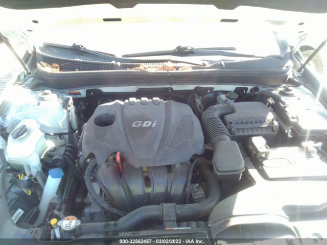 Photo 9 VIN: 5NPEC4AC3EH854889 - HYUNDAI SONATA 