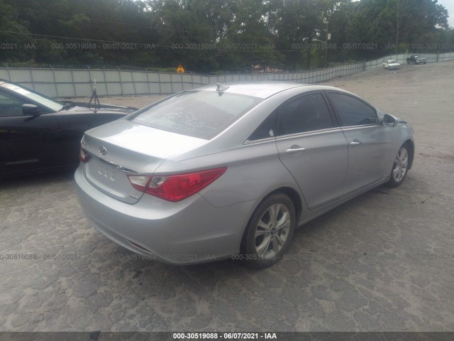 Photo 3 VIN: 5NPEC4AC4BH000943 - HYUNDAI SONATA 