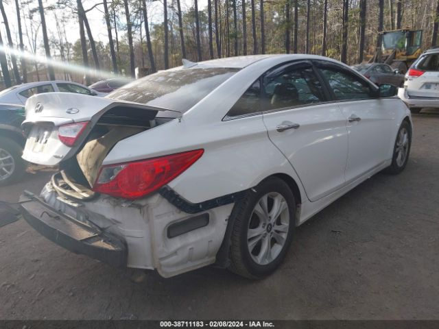 Photo 3 VIN: 5NPEC4AC4BH027012 - HYUNDAI SONATA 