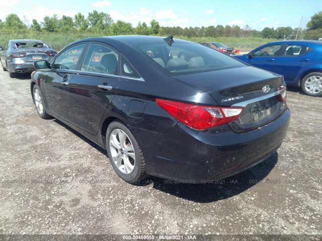 Photo 2 VIN: 5NPEC4AC4BH074461 - HYUNDAI SONATA 