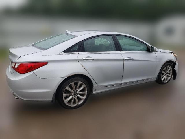 Photo 2 VIN: 5NPEC4AC4BH098937 - HYUNDAI SONATA 