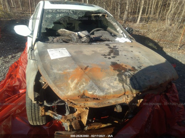 Photo 5 VIN: 5NPEC4AC4BH119785 - HYUNDAI SONATA 