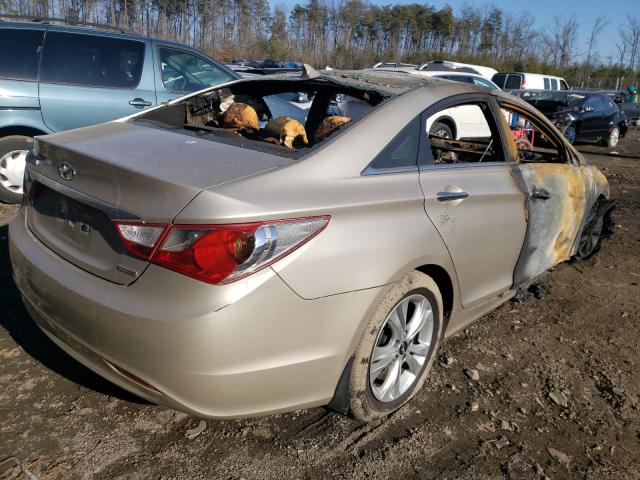 Photo 3 VIN: 5NPEC4AC4BH122427 - HYUNDAI SONATA SE 