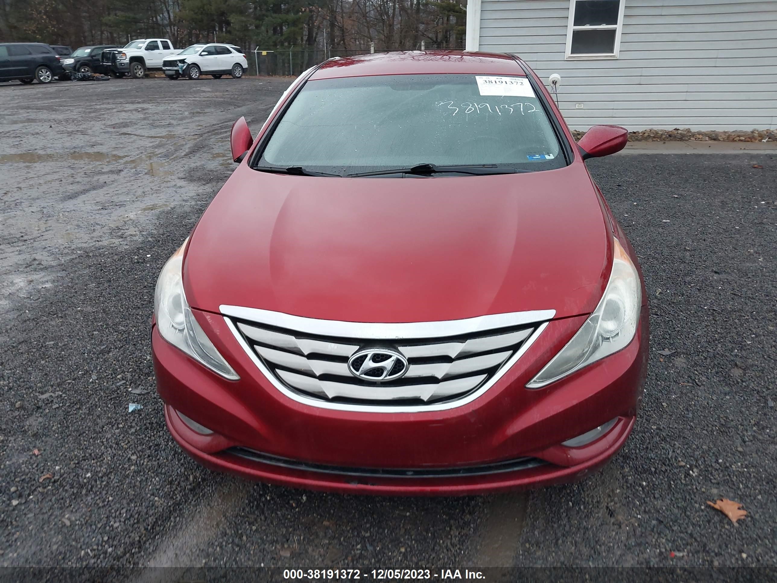 Photo 11 VIN: 5NPEC4AC4BH152821 - HYUNDAI SONATA 