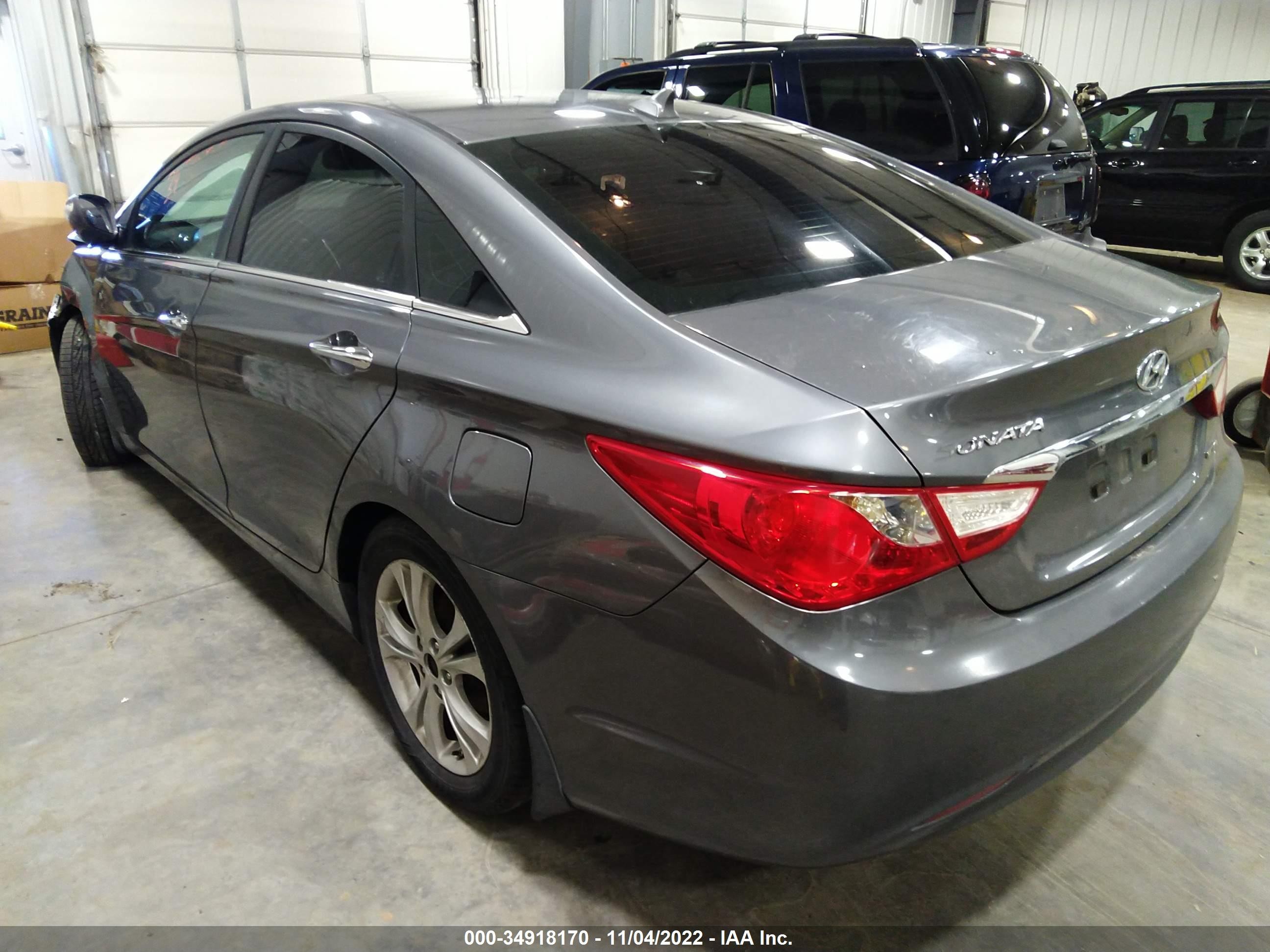 Photo 2 VIN: 5NPEC4AC4BH176455 - HYUNDAI SONATA 