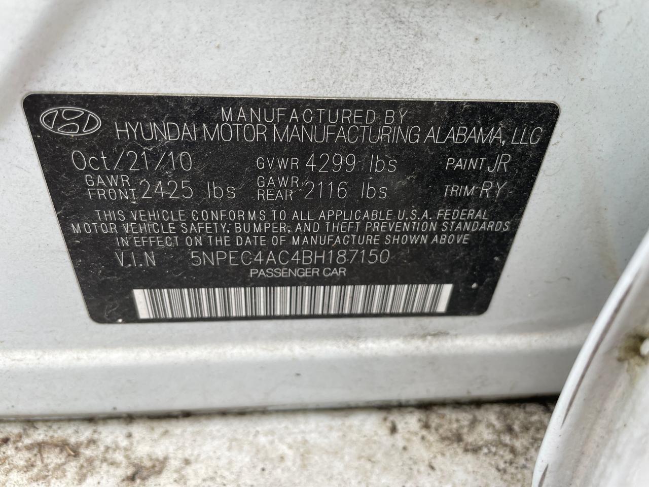 Photo 9 VIN: 5NPEC4AC4BH187150 - HYUNDAI SONATA 