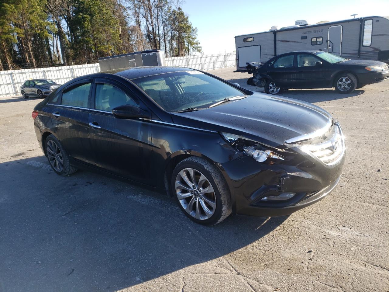 Photo 3 VIN: 5NPEC4AC4BH229851 - HYUNDAI SONATA 