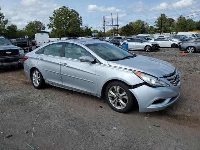 Photo 3 VIN: 5NPEC4AC4BH239361 - HYUNDAI SONATA SE 