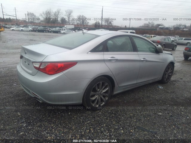 Photo 3 VIN: 5NPEC4AC4BH258637 - HYUNDAI SONATA 