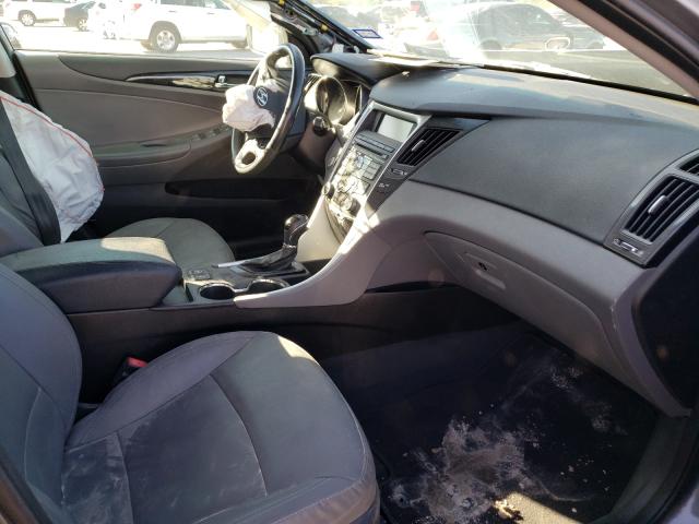 Photo 4 VIN: 5NPEC4AC4BH261909 - HYUNDAI SONATA SE 