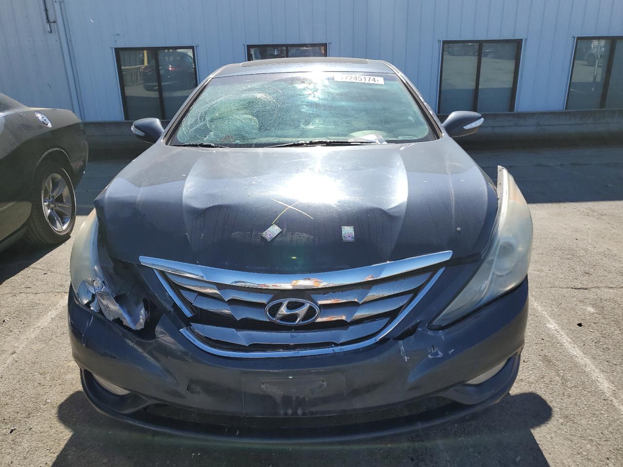 Photo 4 VIN: 5NPEC4AC4BH266558 - HYUNDAI SONATA 