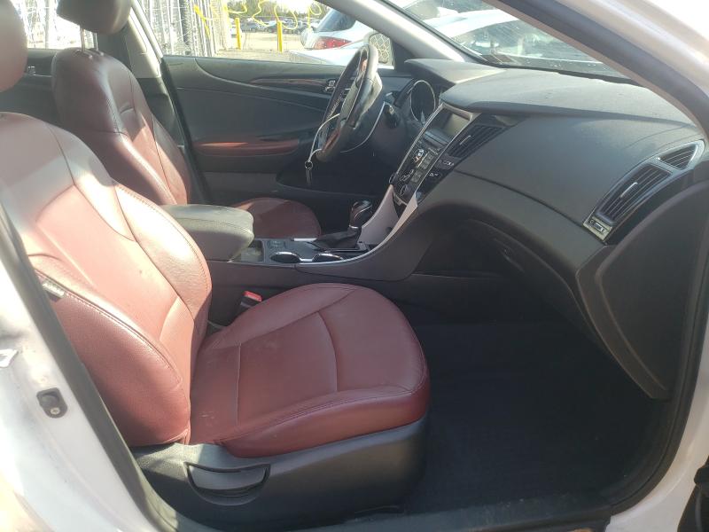 Photo 4 VIN: 5NPEC4AC4BH272862 - HYUNDAI SONATA SE 