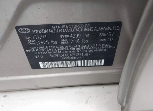 Photo 8 VIN: 5NPEC4AC4BH281397 - HYUNDAI SONATA 