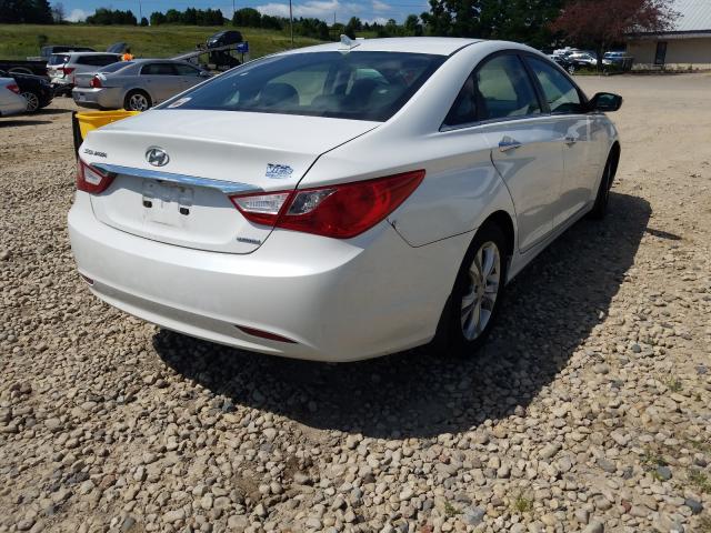 Photo 3 VIN: 5NPEC4AC4BH298040 - HYUNDAI SONATA SE 