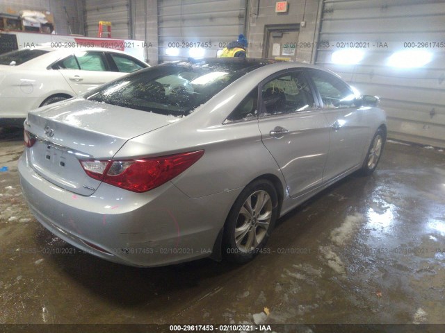 Photo 3 VIN: 5NPEC4AC4CH309989 - HYUNDAI SONATA 