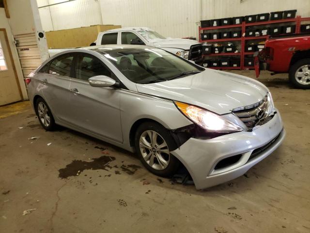 Photo 3 VIN: 5NPEC4AC4CH326131 - HYUNDAI SONATA SE 