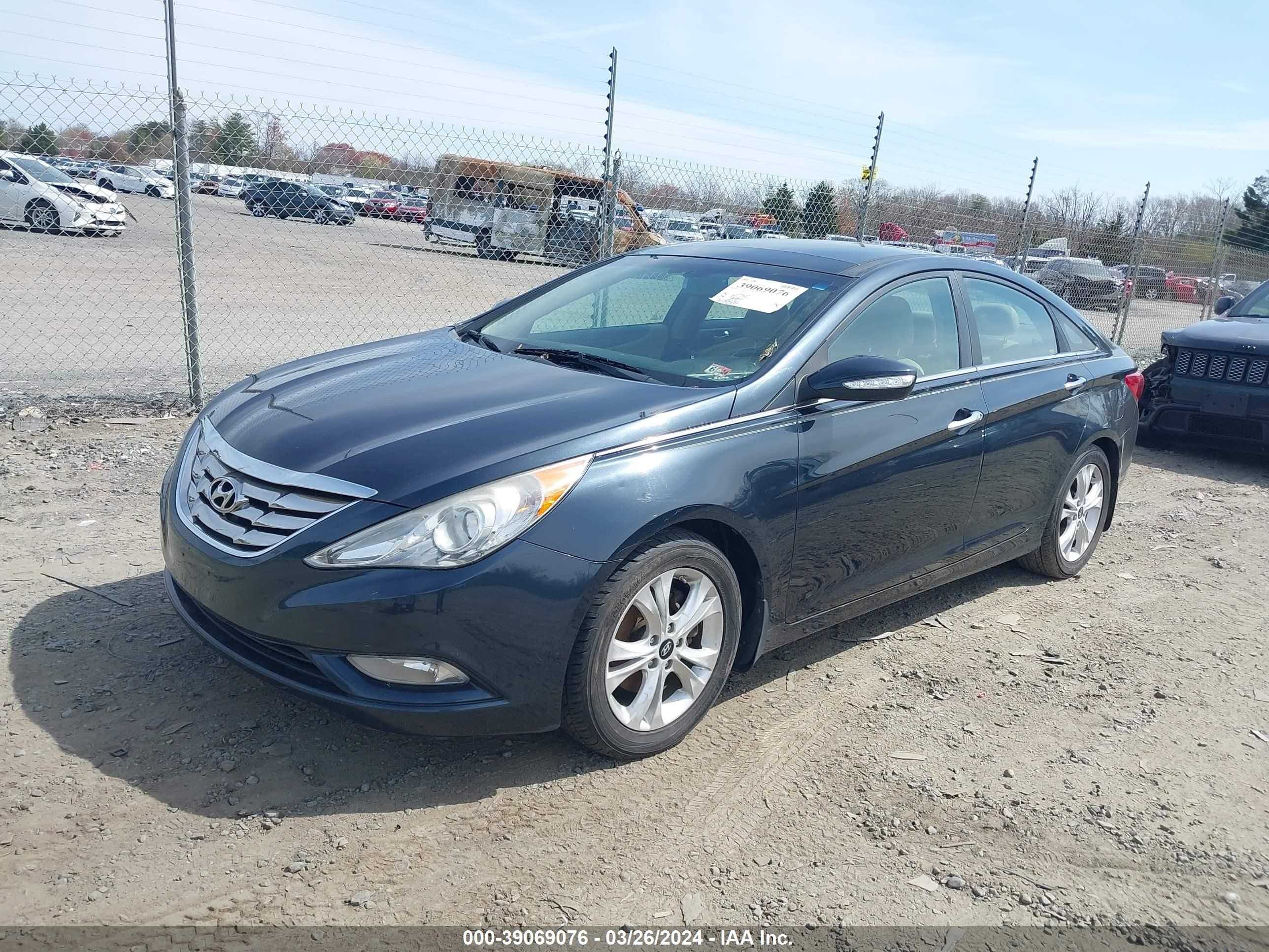 Photo 1 VIN: 5NPEC4AC4CH335749 - HYUNDAI SONATA 