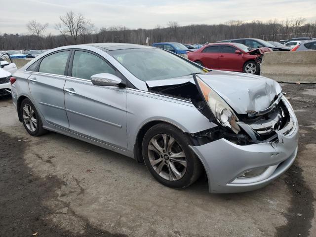 Photo 3 VIN: 5NPEC4AC4CH364023 - HYUNDAI SONATA SE 