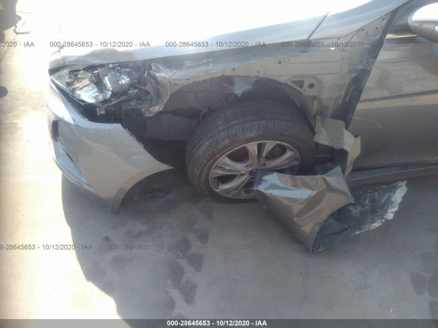 Photo 5 VIN: 5NPEC4AC4CH365947 - HYUNDAI SONATA 