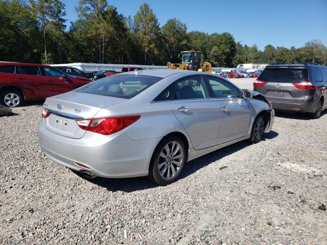 Photo 3 VIN: 5NPEC4AC4CH370503 - HYUNDAI SONATA SE 