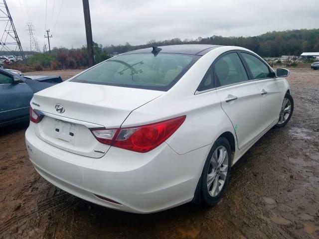 Photo 3 VIN: 5NPEC4AC4CH385244 - HYUNDAI SONATA SE 