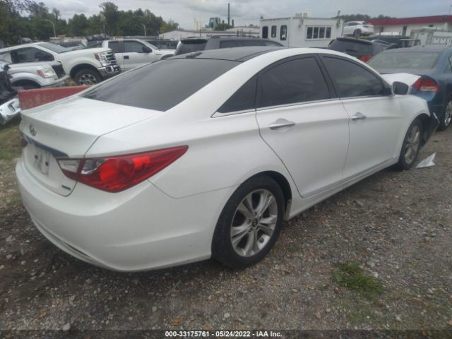 Photo 3 VIN: 5NPEC4AC4CH388127 - HYUNDAI SONATA 