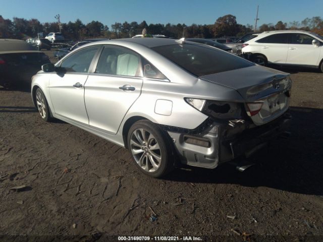 Photo 2 VIN: 5NPEC4AC4CH388242 - HYUNDAI SONATA 